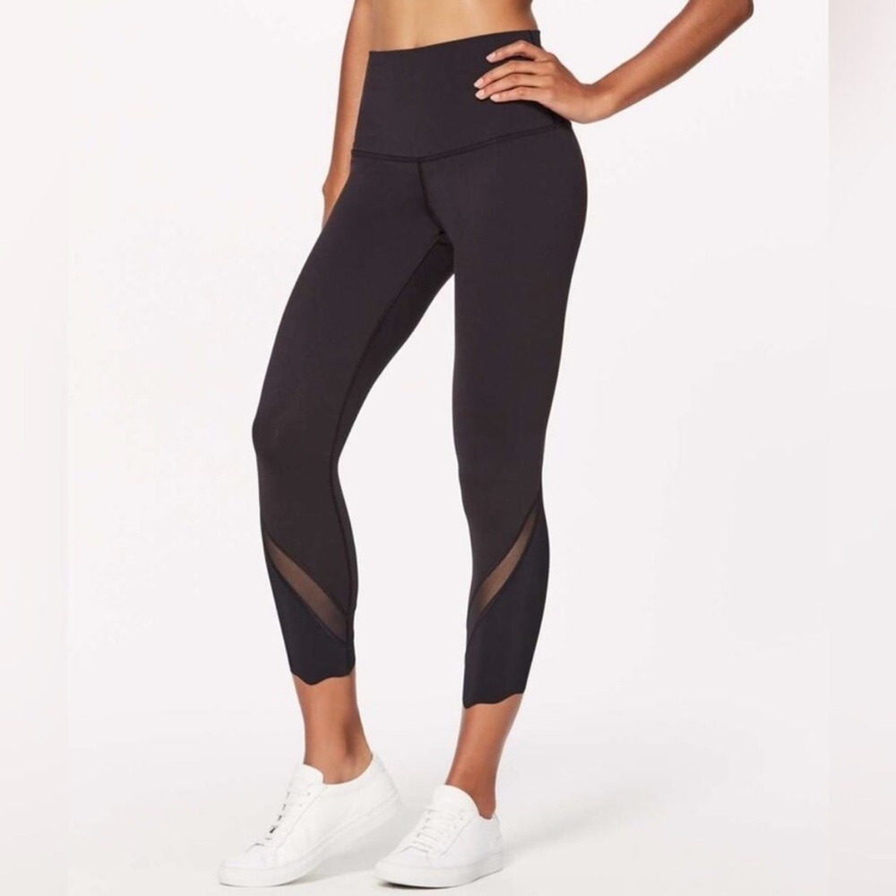 Lululemon Athletica Black High-Waisted Leggings with Mesh Accents